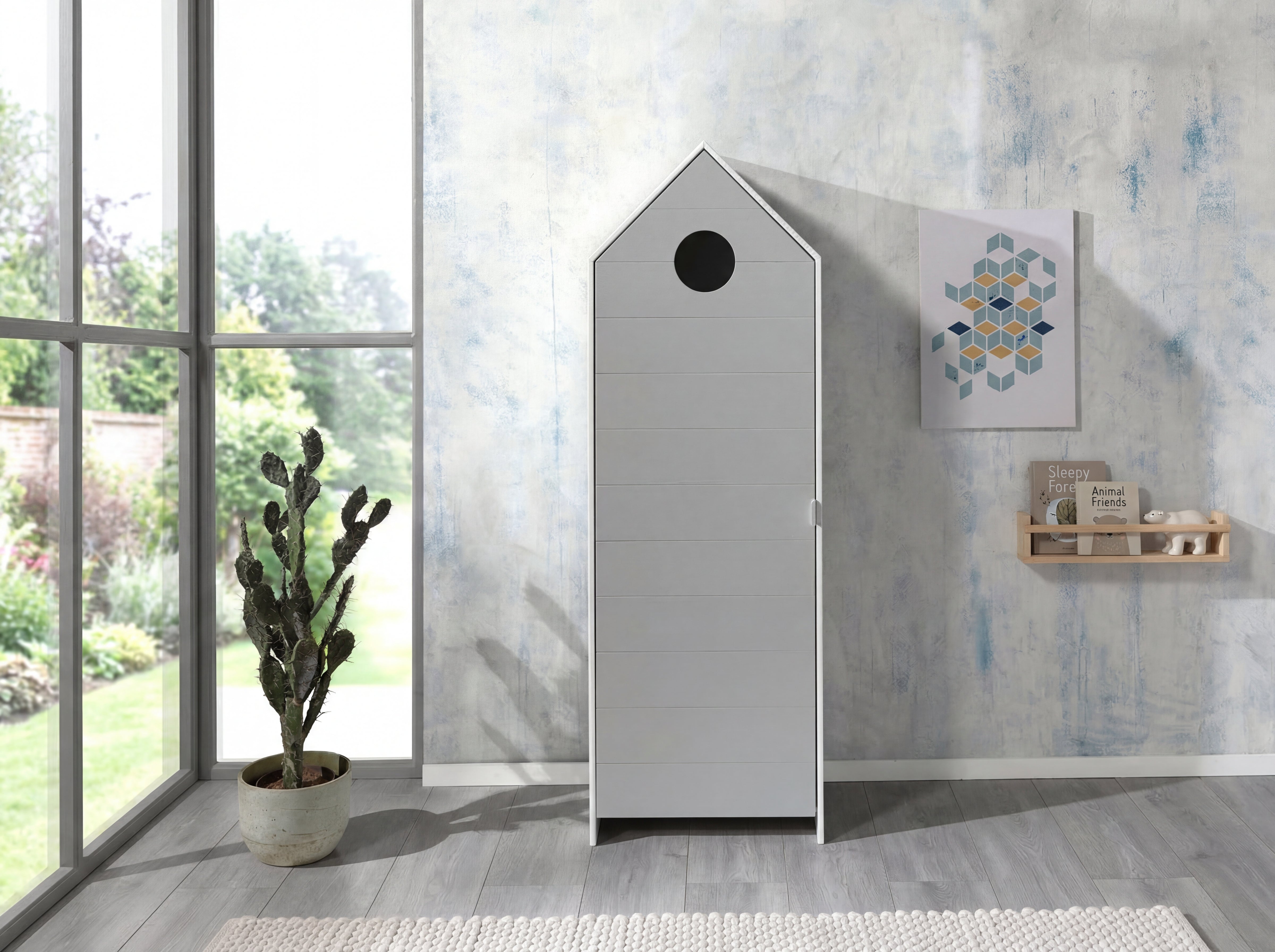 ארון קאסמי אפור