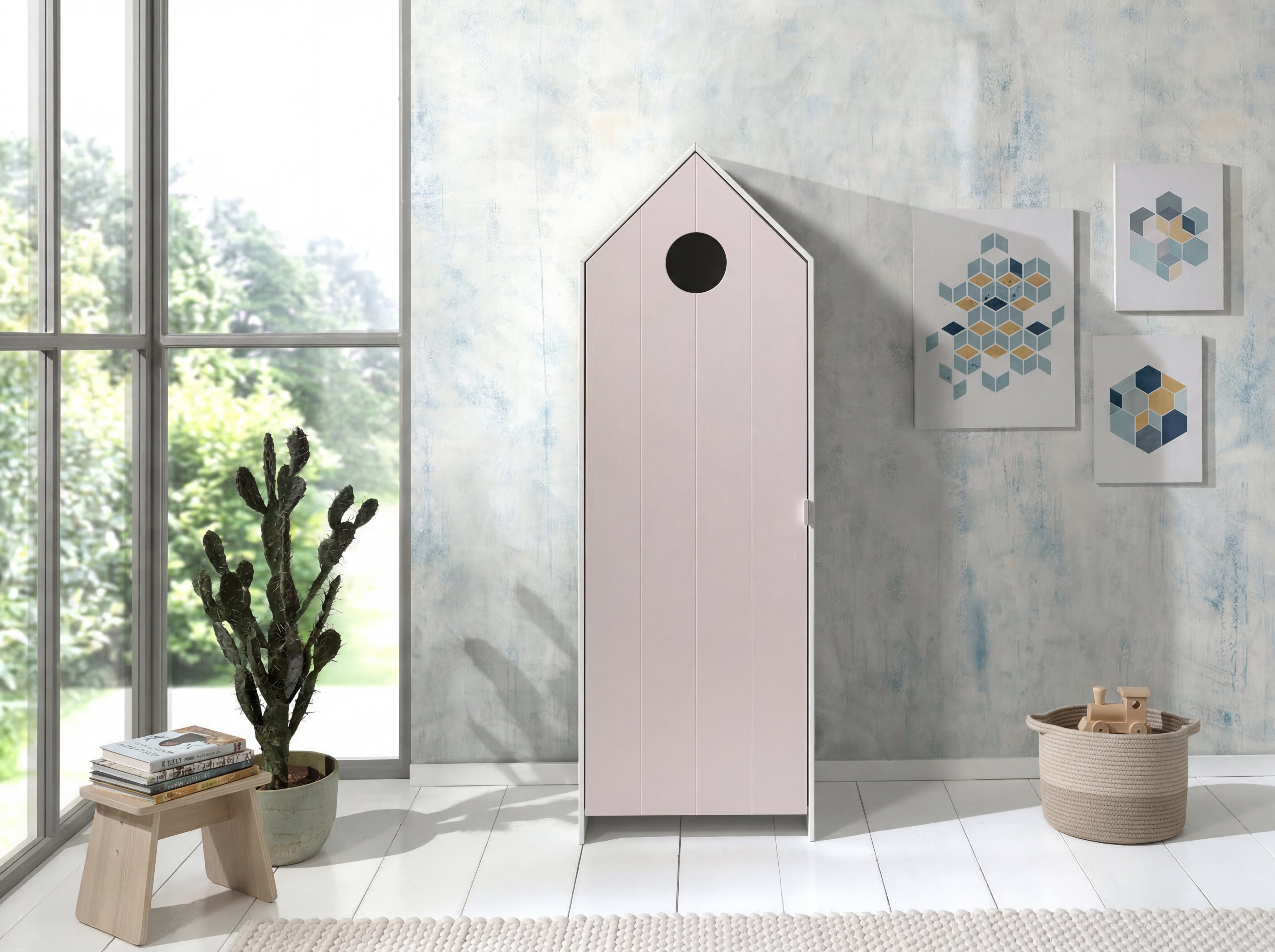 ארון קאסמי ורוד עתיק