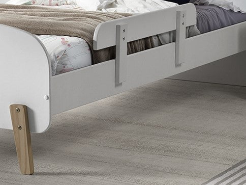 מיטה מונטסורית,מיטה מונטסורית לילדים,מיטות מעוצבות לילדים,מיטת קומותיים,ריהוט מונטסורי לילדים,

מיטת נסיכות,מיטת חבר,מיטת ילדים עם מיטת חבר,מיטת ילדים מעץ מלא