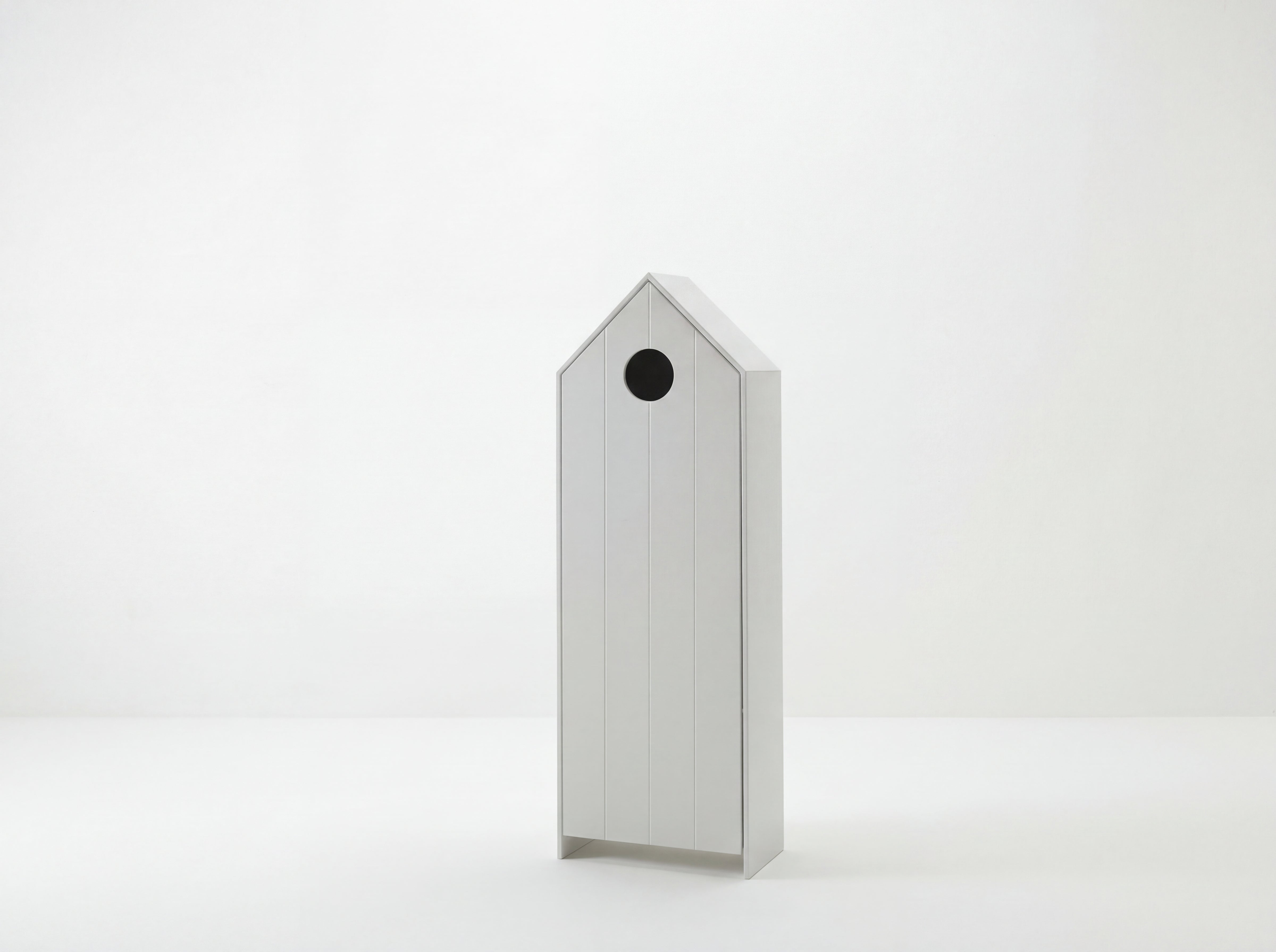 ארון קאסמי לבן